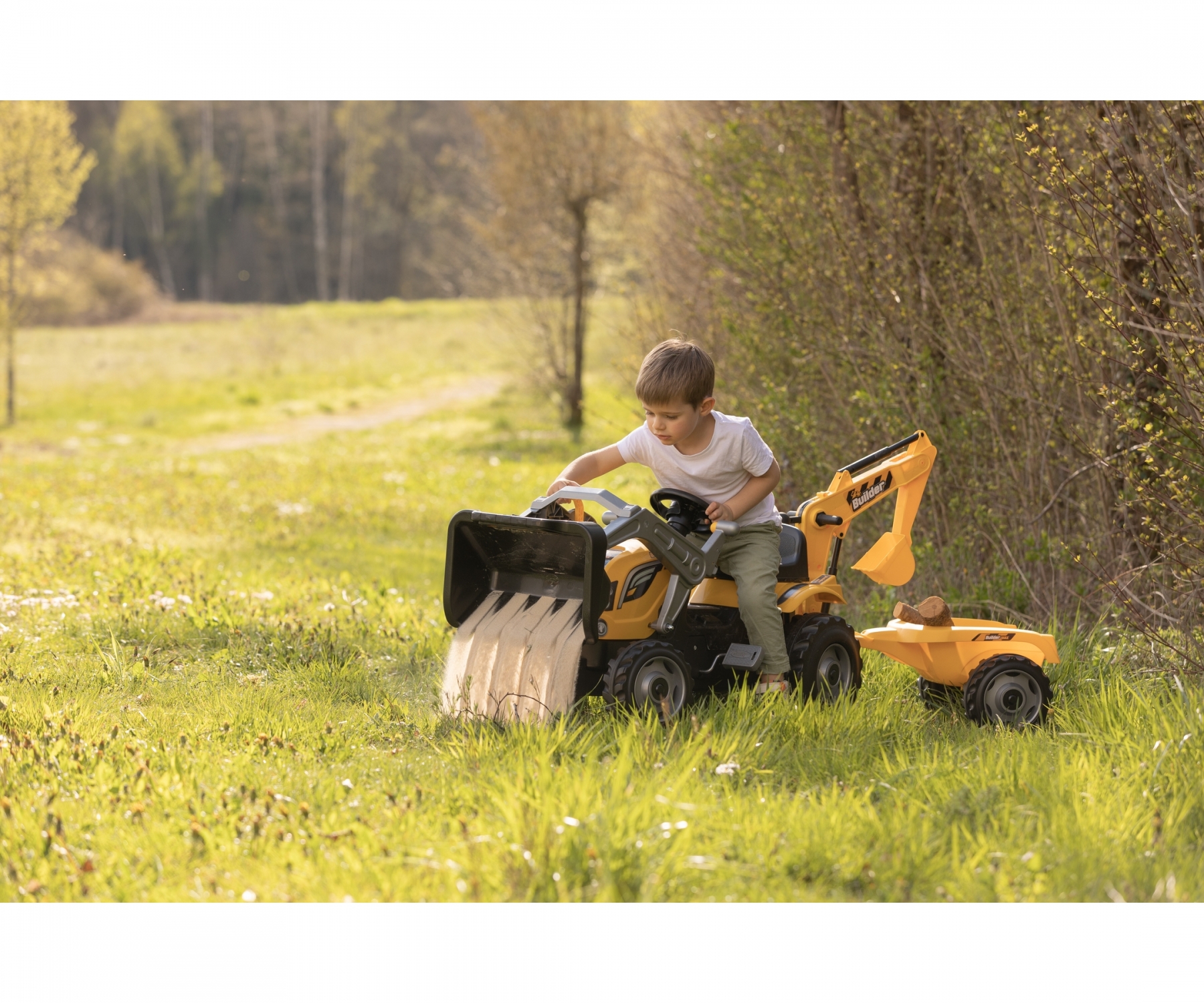 טרקטור שופל לילדים של חברת Smoby, דגם Builder Max Tractor & Trailer – תוצרת צרפת, כולל עגלה נגררת, כף קדמית ומחפרון אחורי – תמונה 6